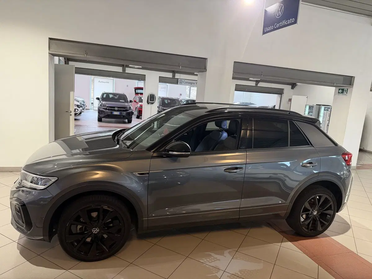 Volkswagen T-Roc usata a Genova (2)