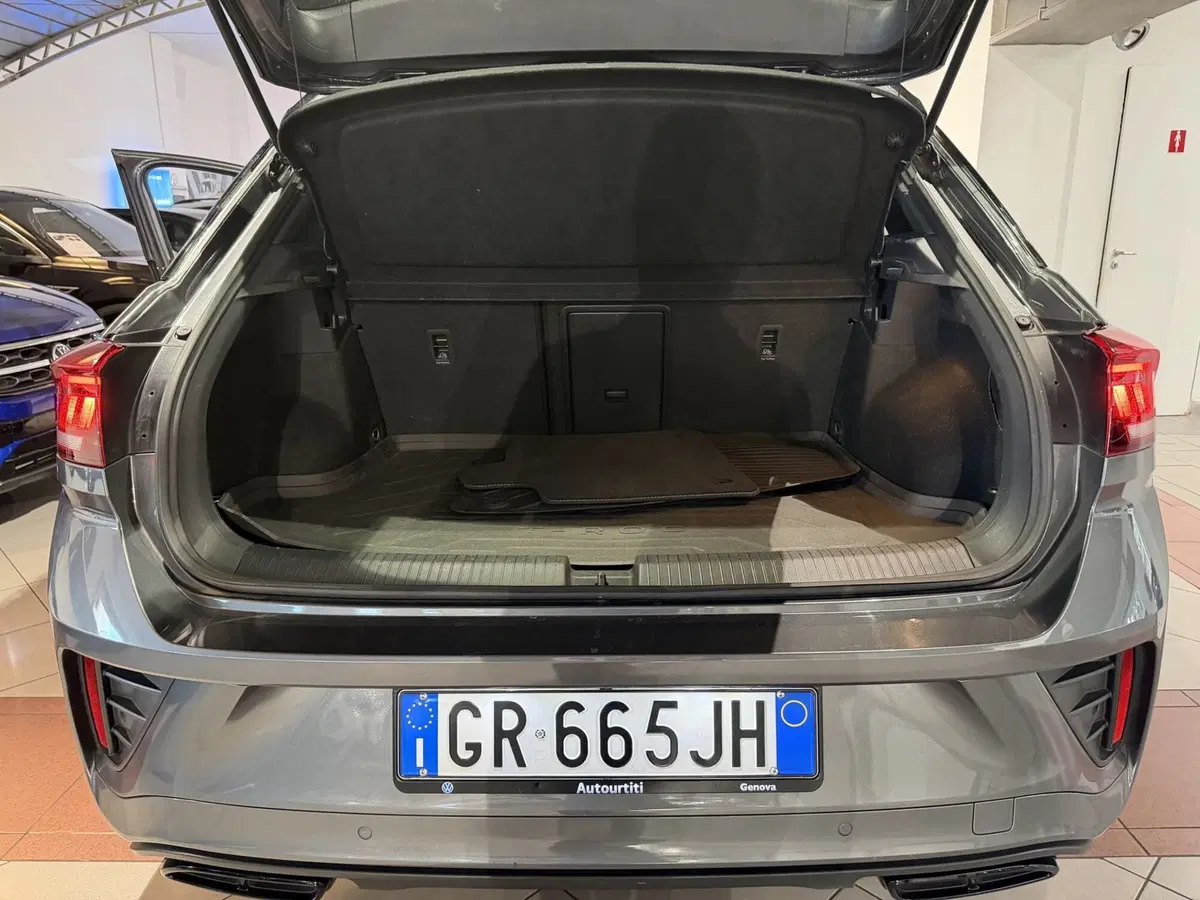 Volkswagen T-Roc usata a Genova (9)