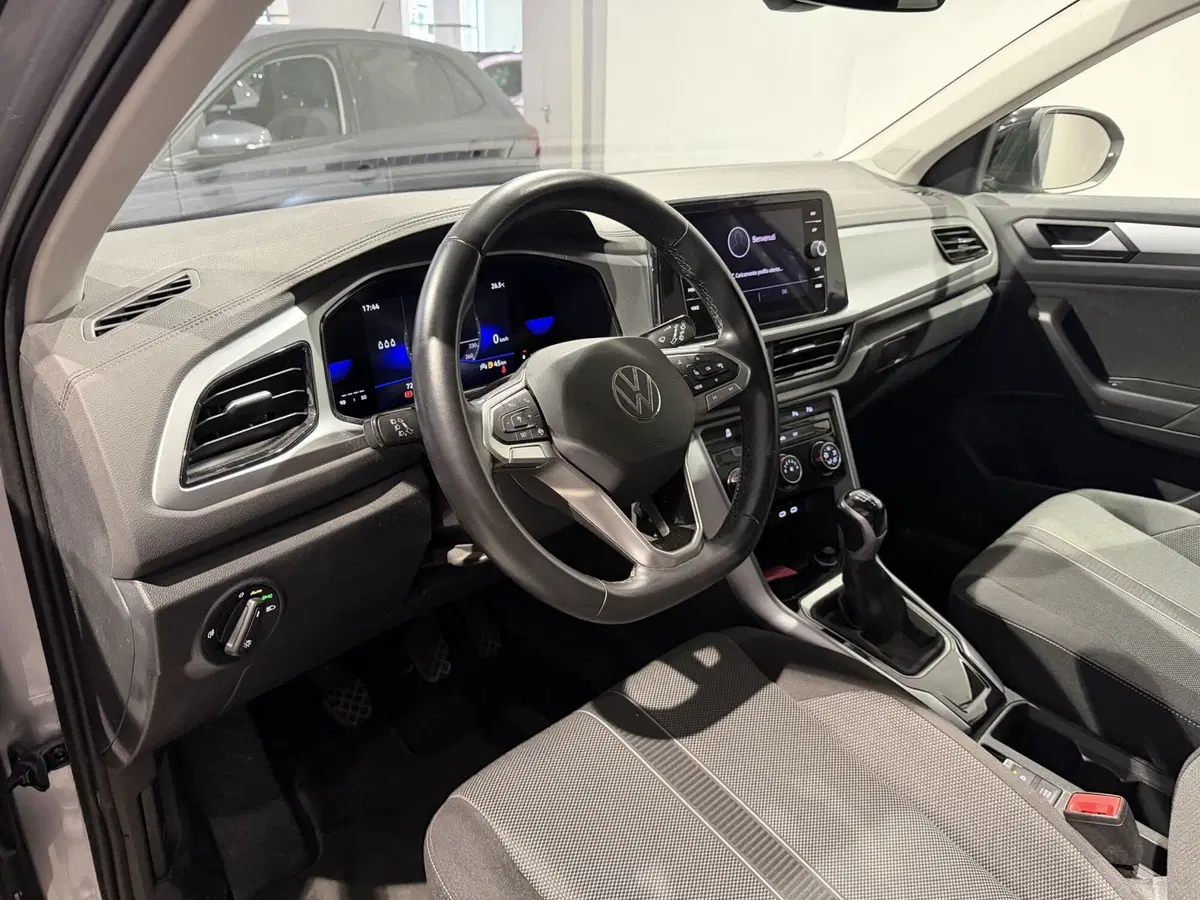 Volkswagen T-Roc usata a Genova (8)