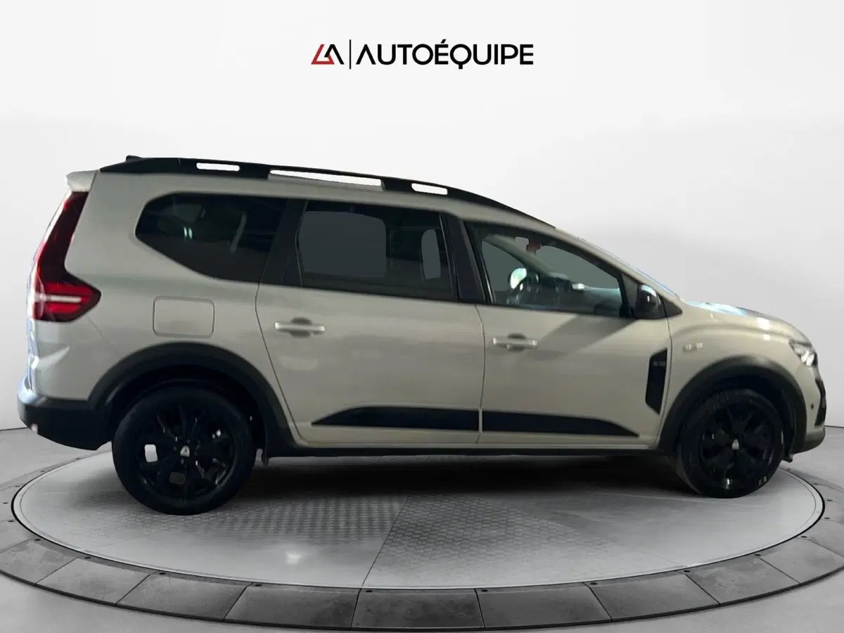Dacia Jogger usata a Roma (6)