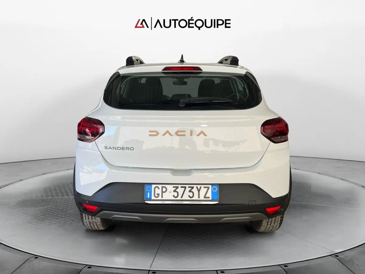 Dacia Sandero usata a Roma (4)