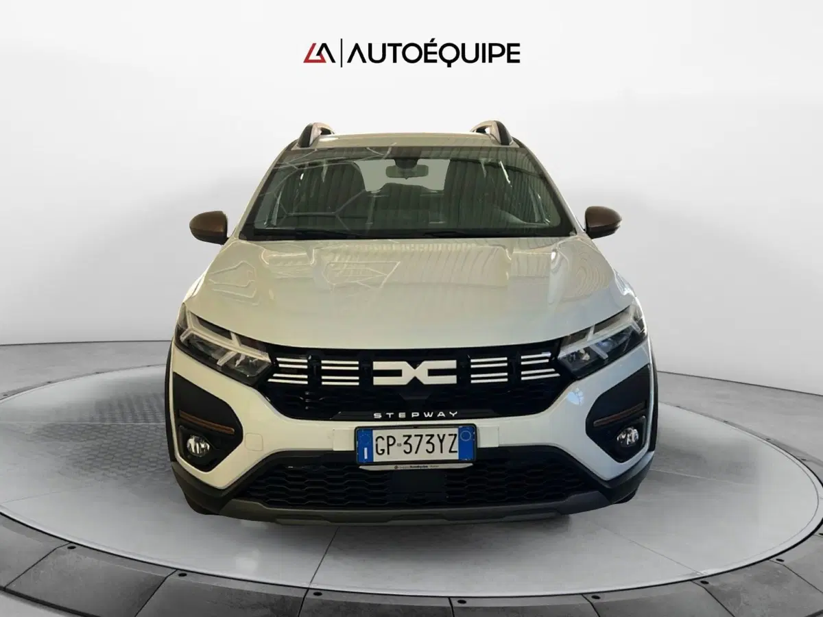 Dacia Sandero usata a Roma (8)