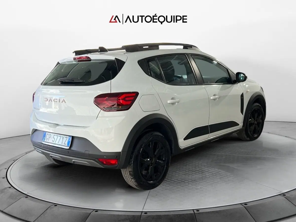 Dacia Sandero usata a Roma (5)