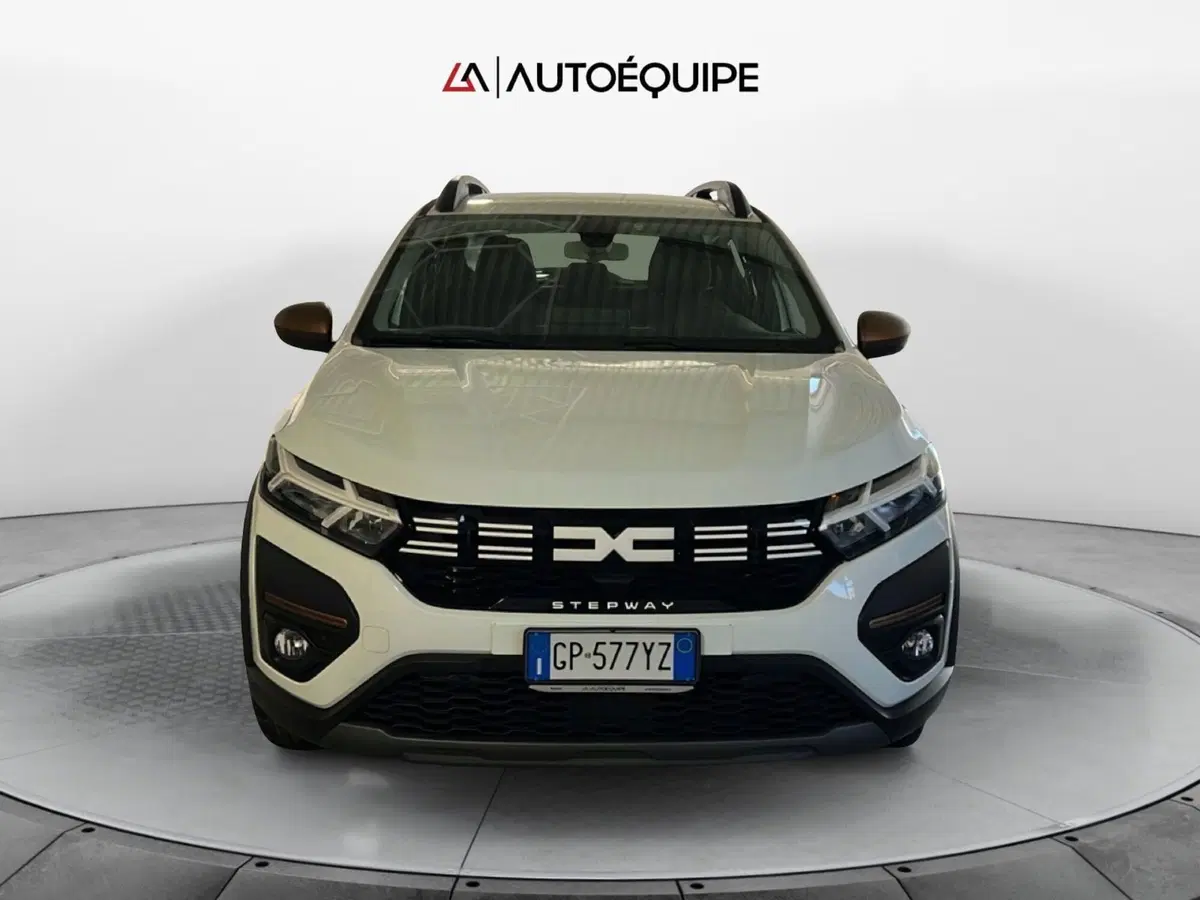 Dacia Sandero usata a Roma (8)