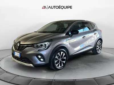 Renault Captur 1.6 full hybrid Techno 145cv auto del 2023 usata a Roma