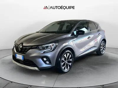 Renault Captur 1.6 full hybrid Techno 145cv auto del 2023 usata a Roma