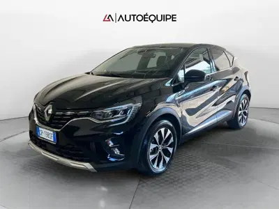 Renault Captur 1.6 full hybrid Techno 145cv auto del 2023 usata a Roma