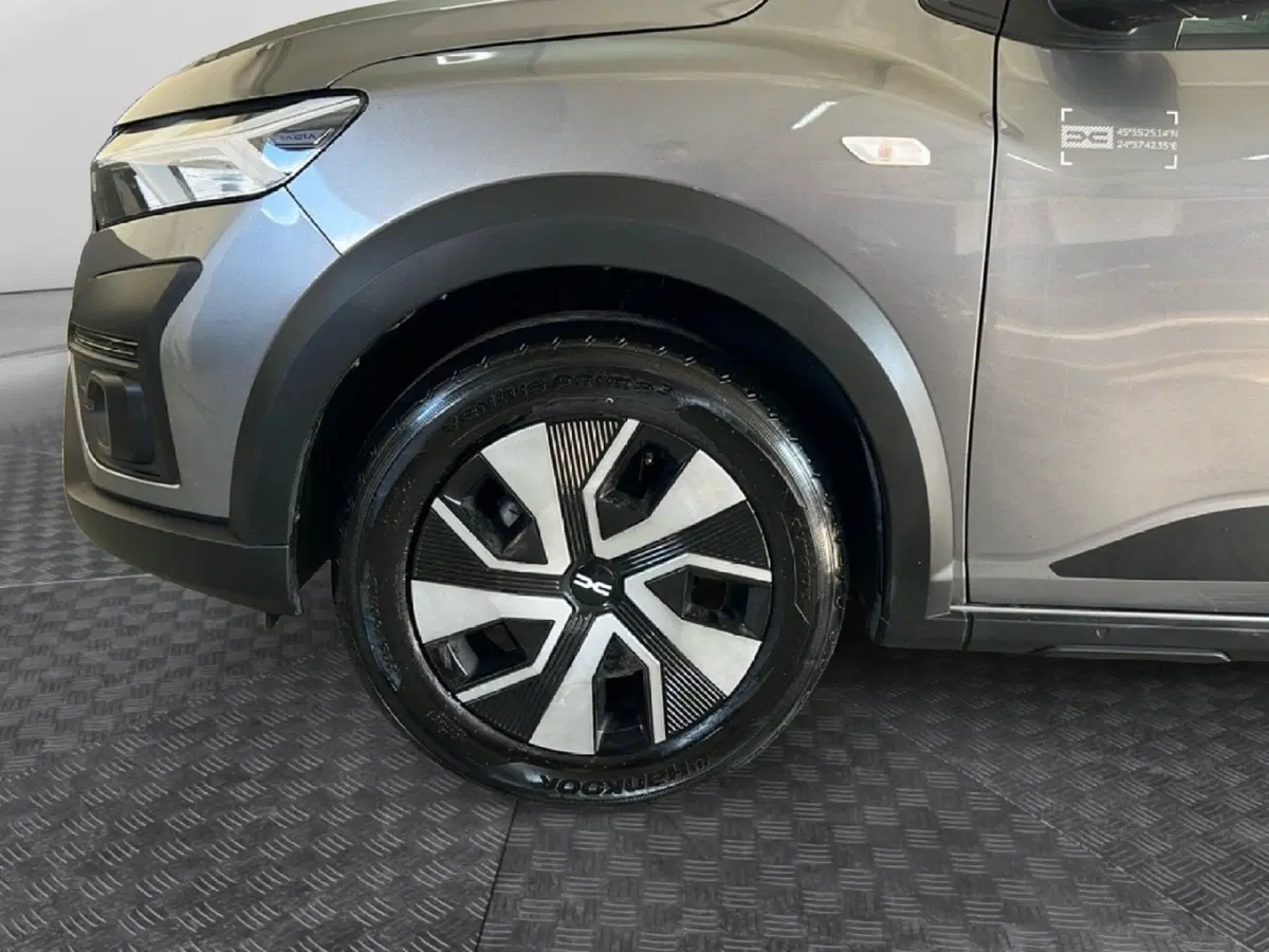 Dacia Sandero usata a Roma (9)