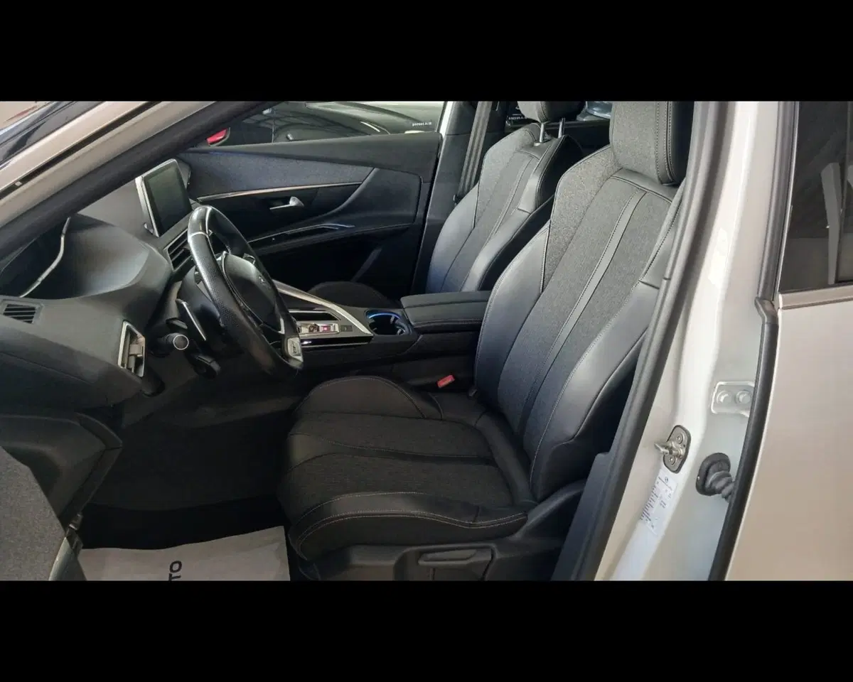 Peugeot 5008 usata a Alessandria (16)