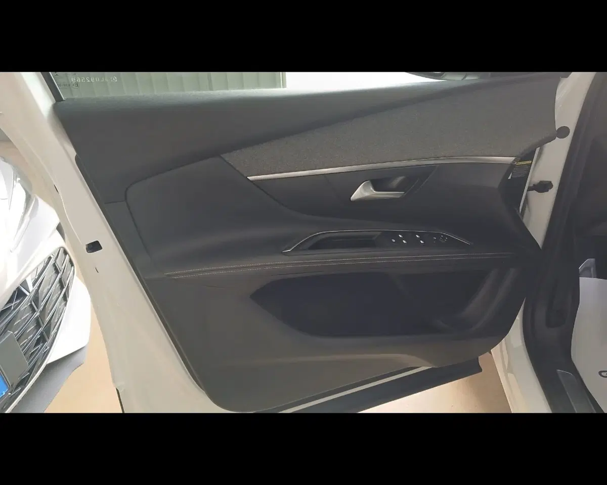 Peugeot 5008 usata a Alessandria (17)