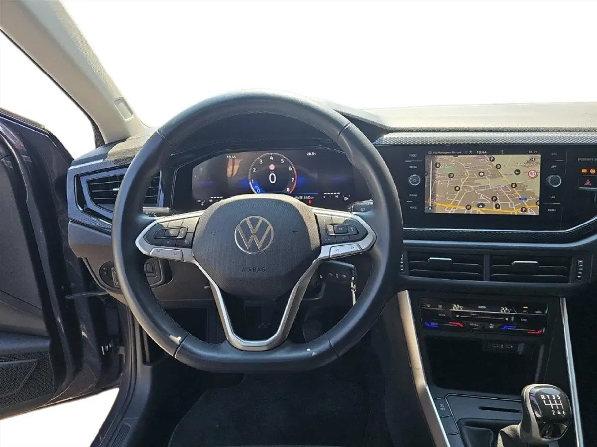 Volkswagen Taigo usata a Lecco (10)