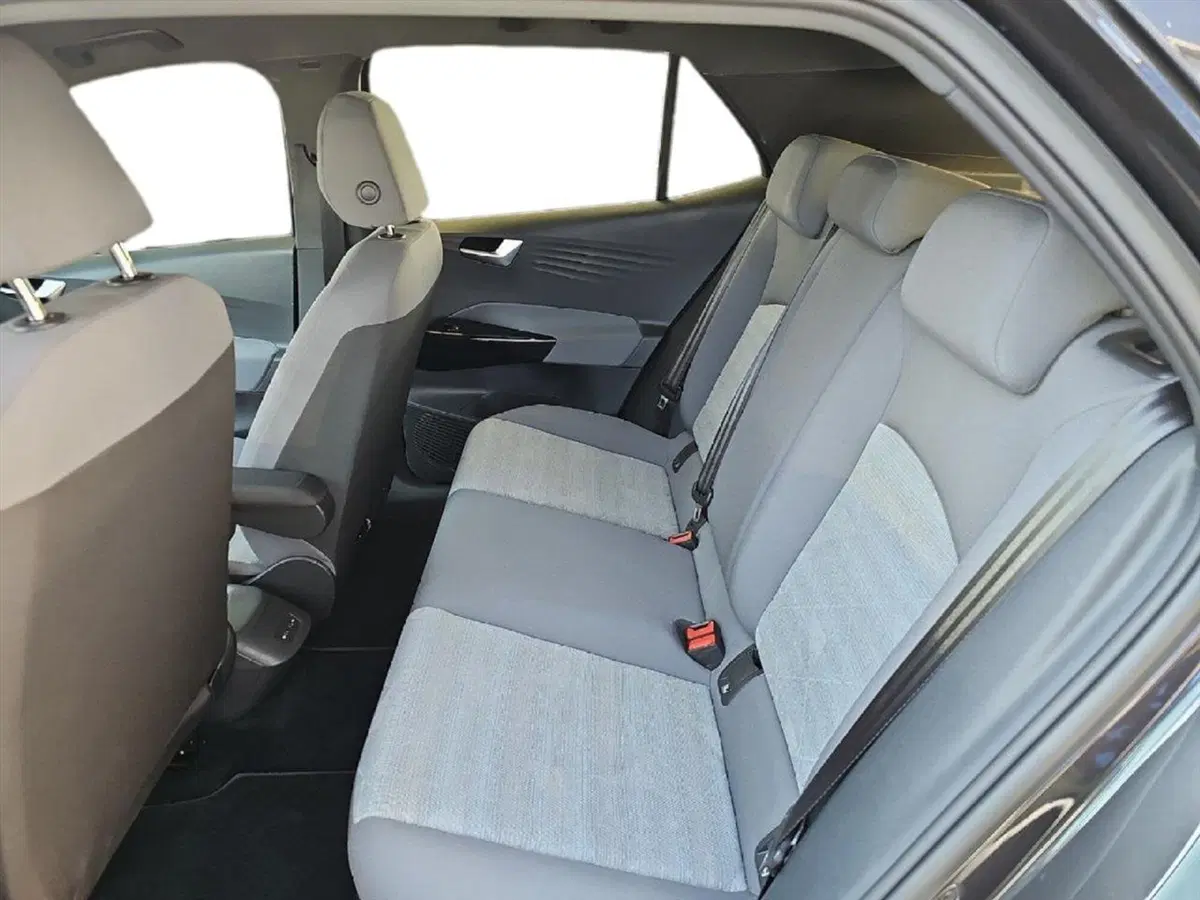 Volkswagen ID.3 usata a Lecco (12)