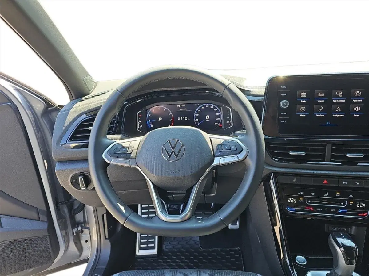 Volkswagen T-Roc usata a Lecco (12)