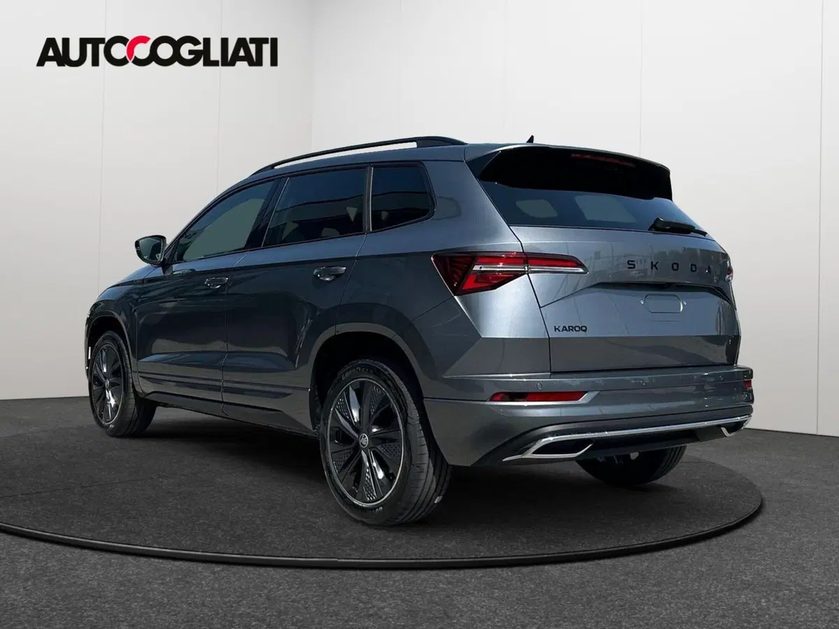 Skoda Karoq nuova a Lecco (3)