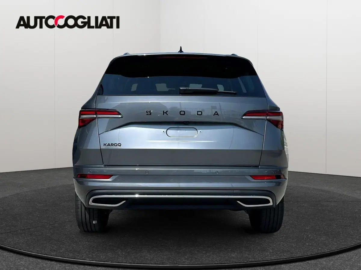 Skoda Karoq nuova a Lecco (4)