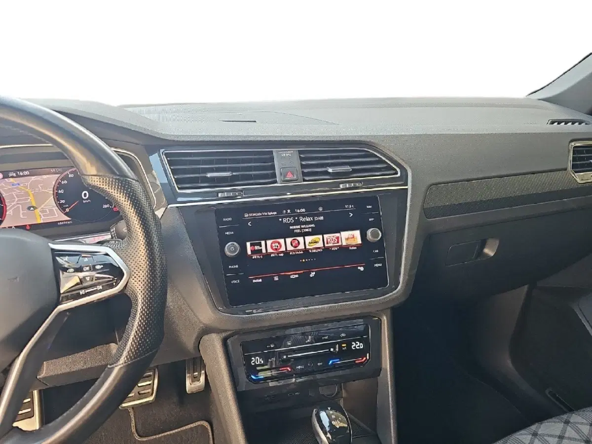 Volkswagen Tiguan usata a Lecco (14)