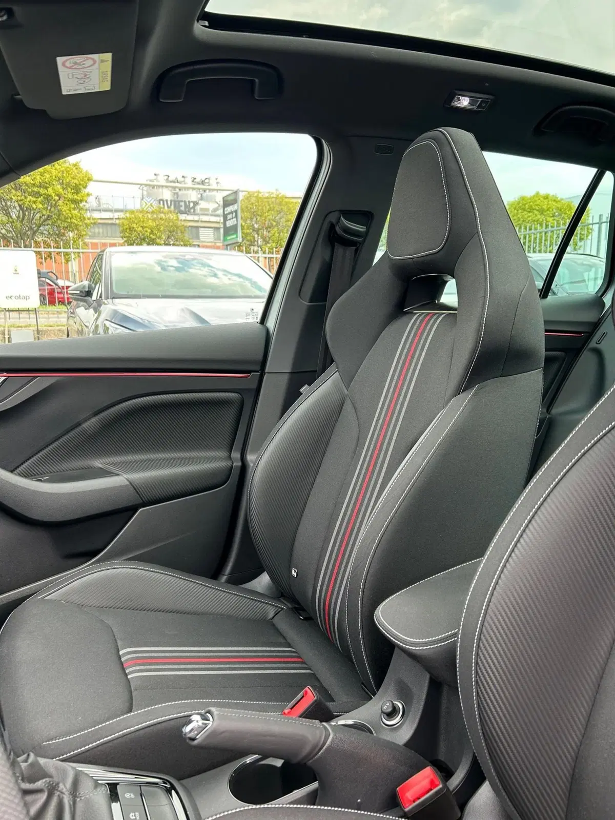 Skoda Kamiq nuova a Lecco (12)
