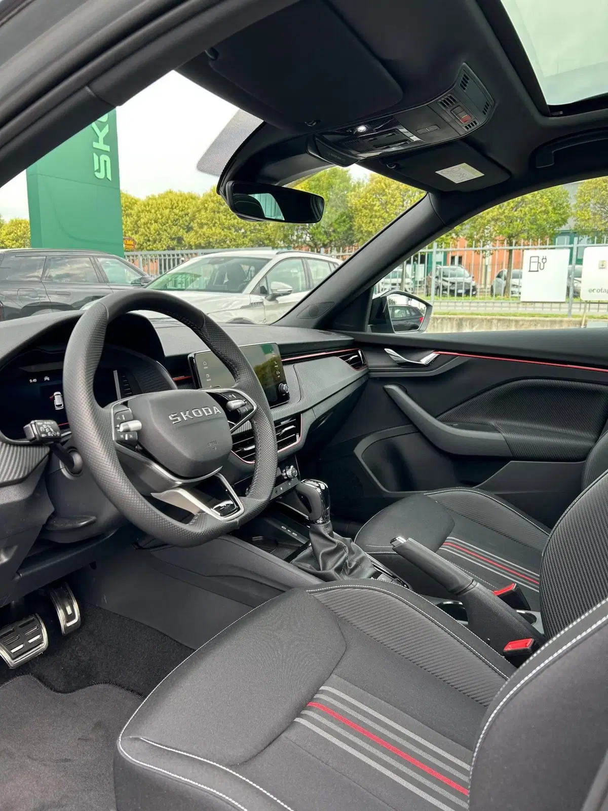 Skoda Kamiq nuova a Lecco (9)