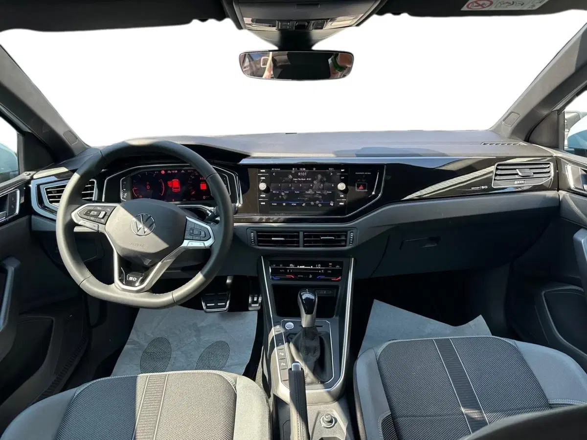 Volkswagen Polo nuova a Lecco (7)