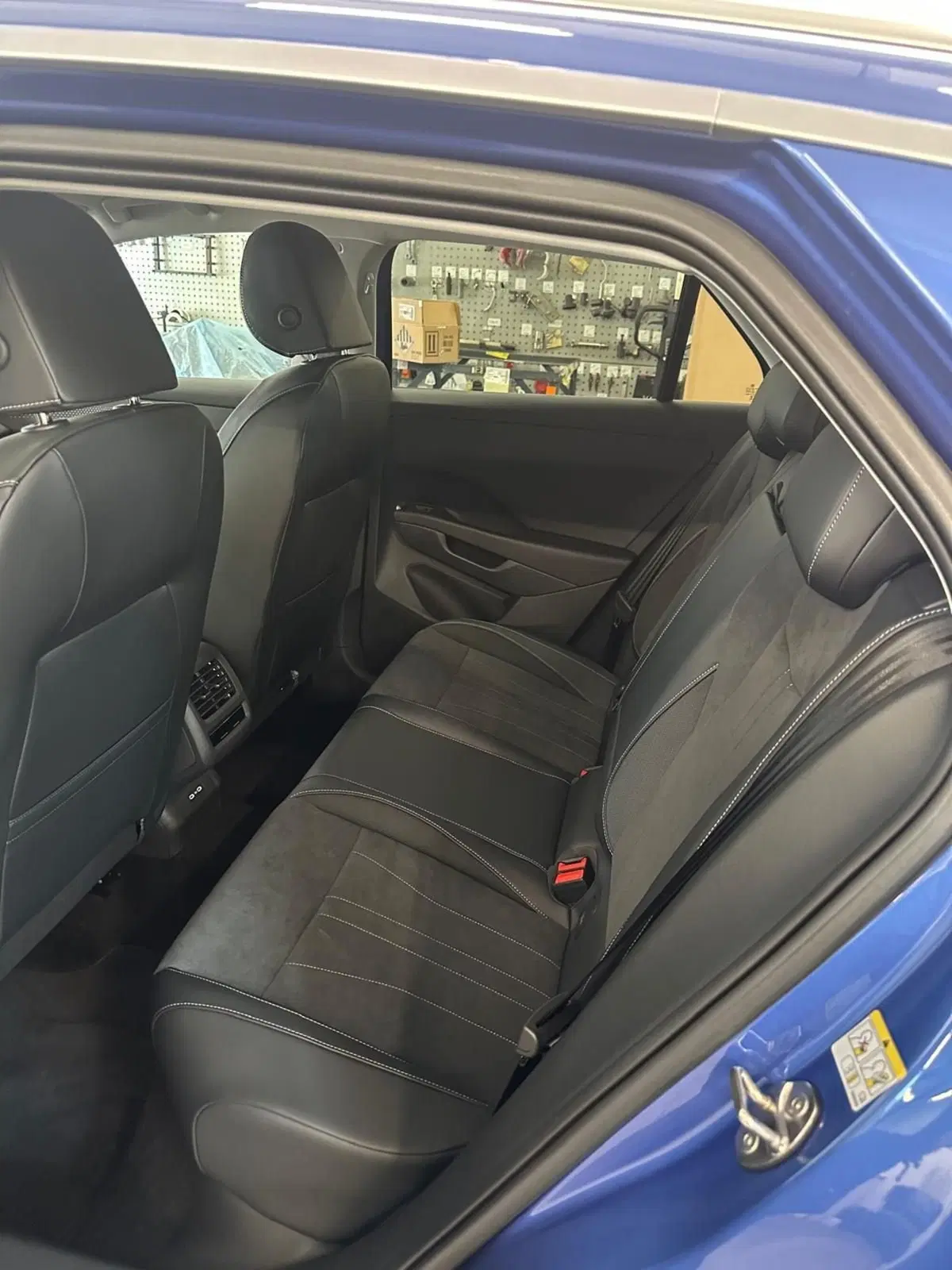 Volkswagen T-Roc nuova a Lecco (9)