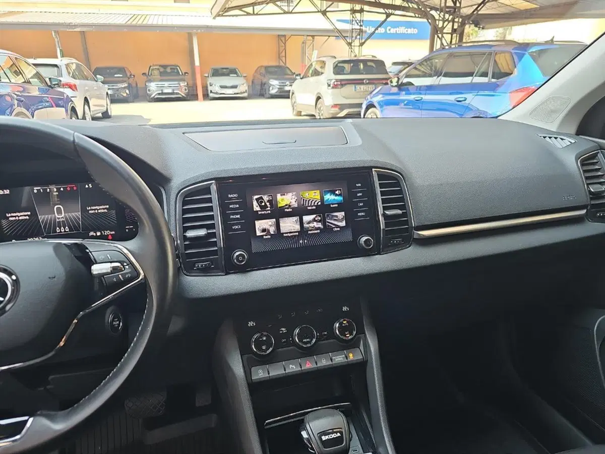 Skoda Karoq usata a Lecco (13)