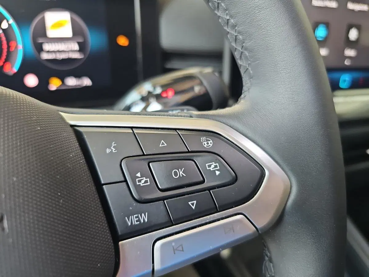 Volkswagen T-Roc usata a Lecco (15)
