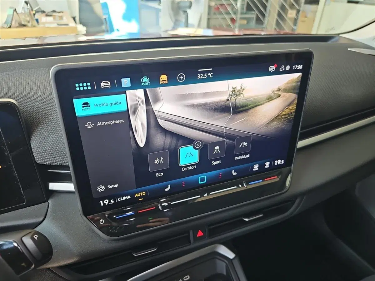 Volkswagen T-Roc usata a Lecco (16)