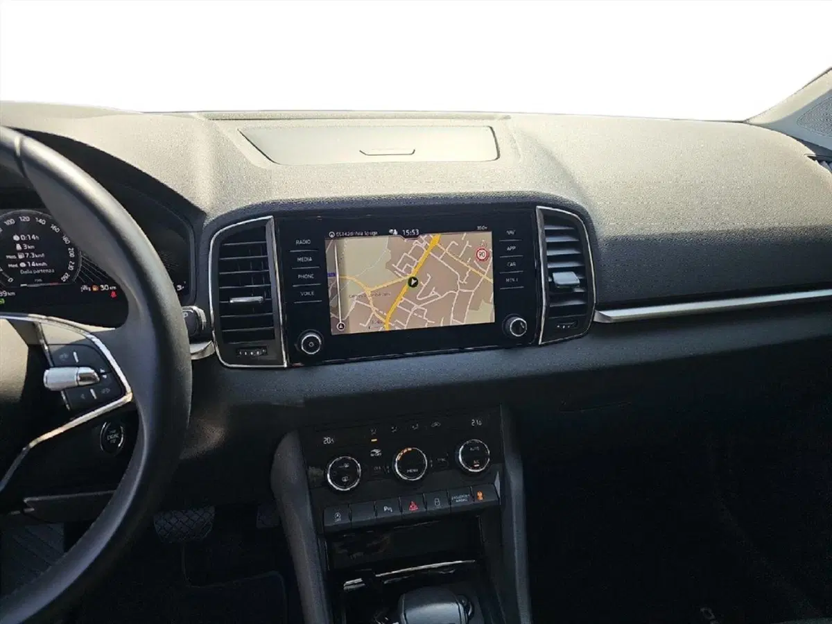 Skoda Karoq usata a Lecco (13)