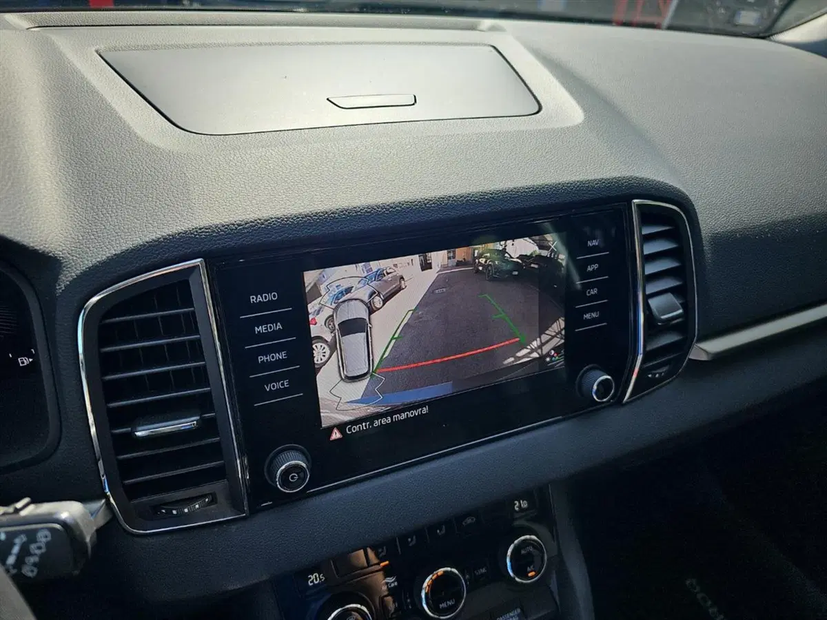 Skoda Karoq usata a Lecco (16)