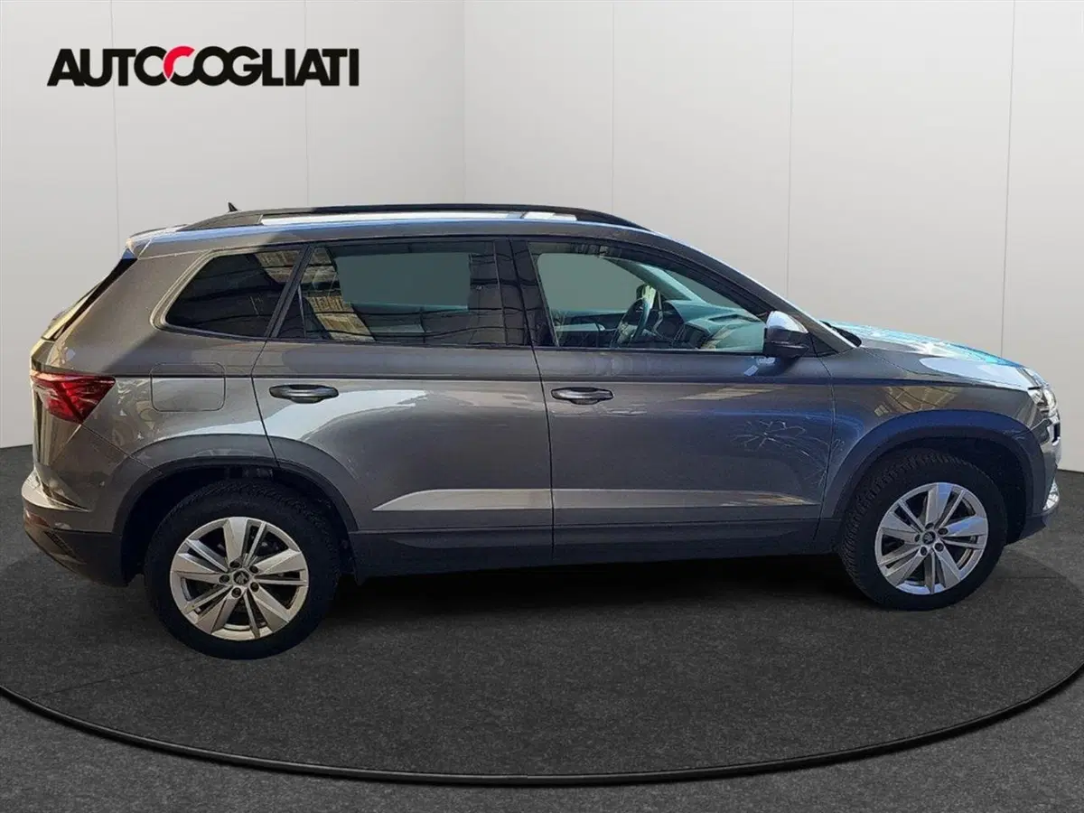 Skoda Karoq usata a Lecco (4)