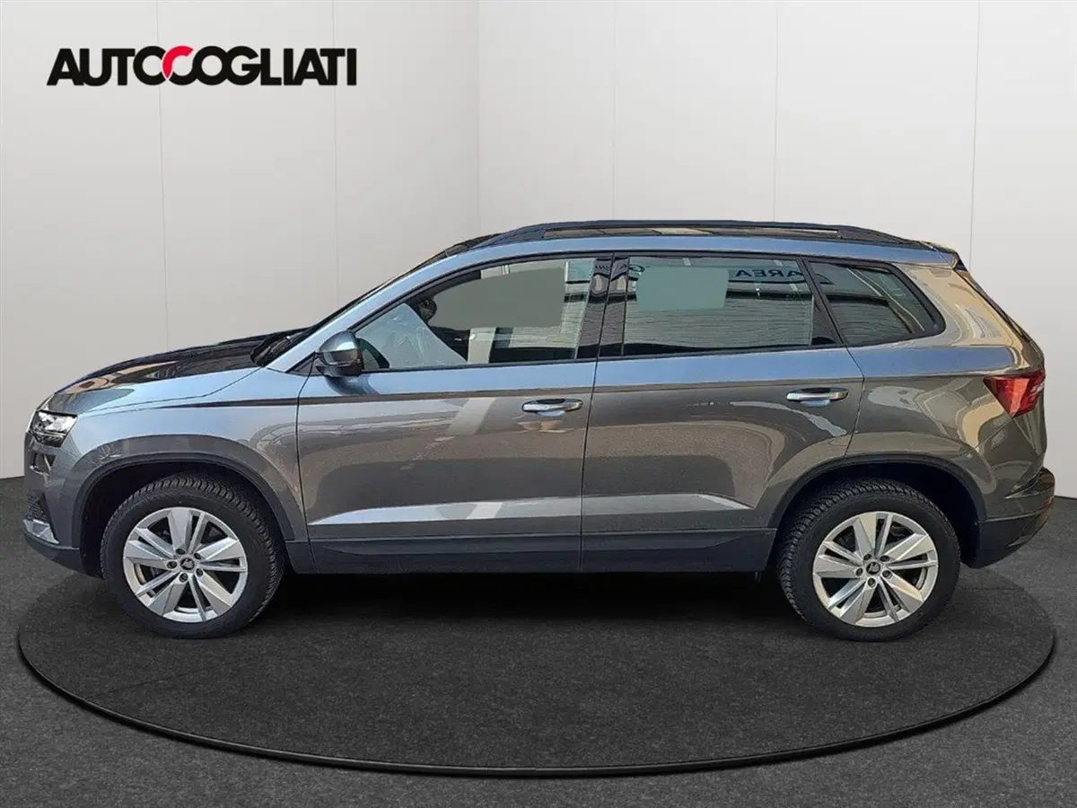 Skoda Karoq usata a Lecco (6)