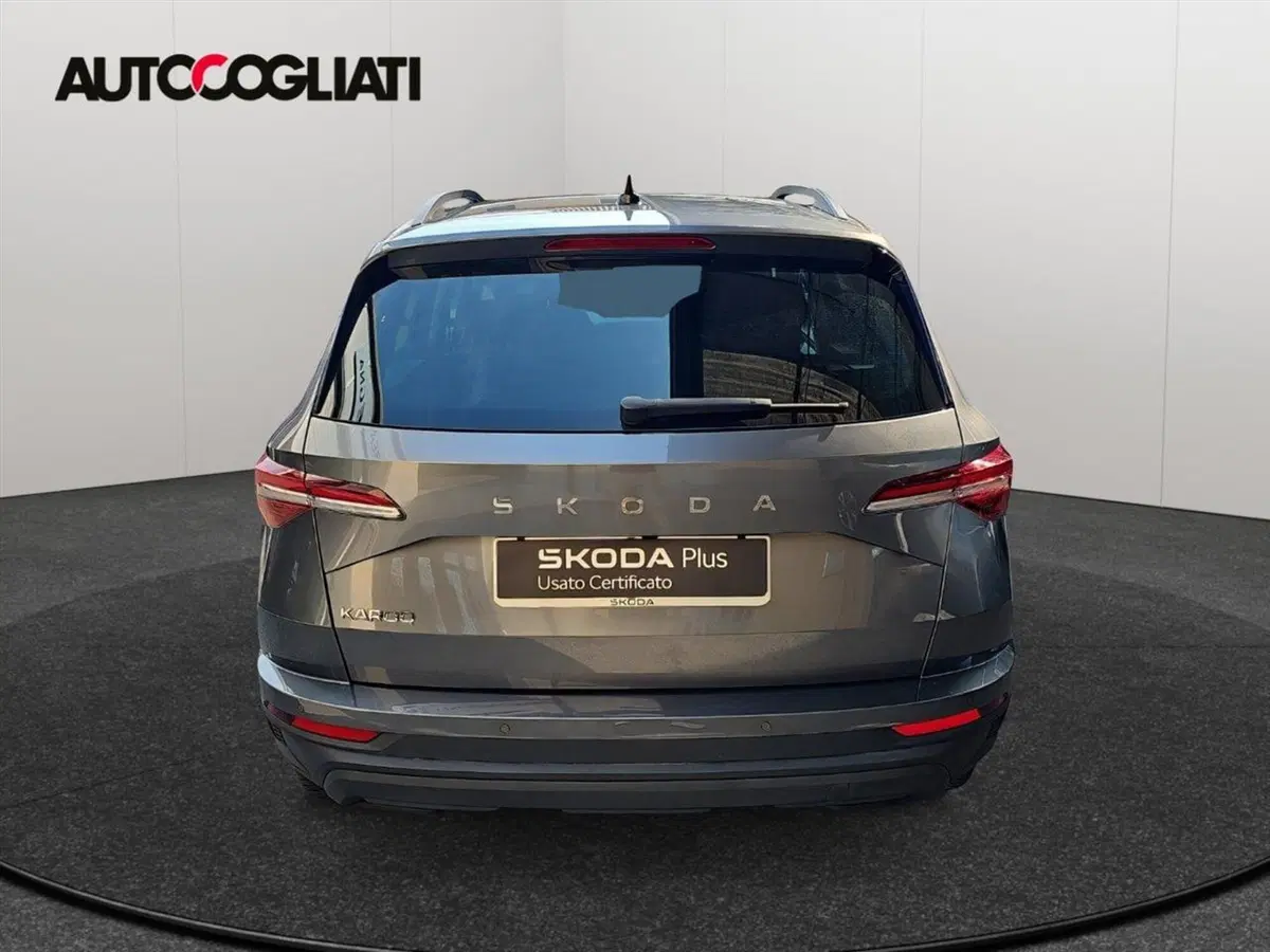 Skoda Karoq usata a Lecco (8)
