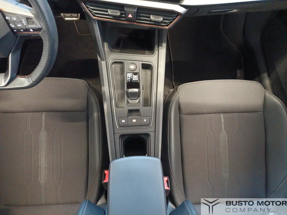 Cupra Leon usata a Varese (13)