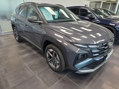 Hyundai Tucson 1.6 hev Business 4wd auto nuova a Pesaro