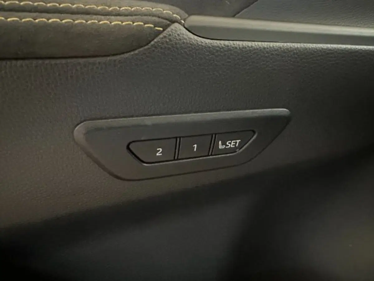Toyota Toyota C-HR usata a Vicenza (11)