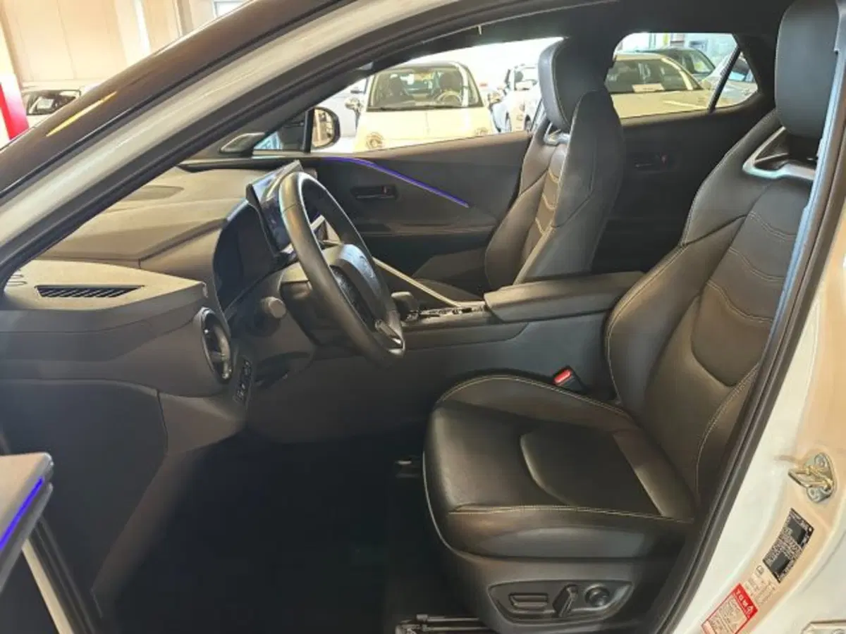 Toyota Toyota C-HR usata a Vicenza (8)