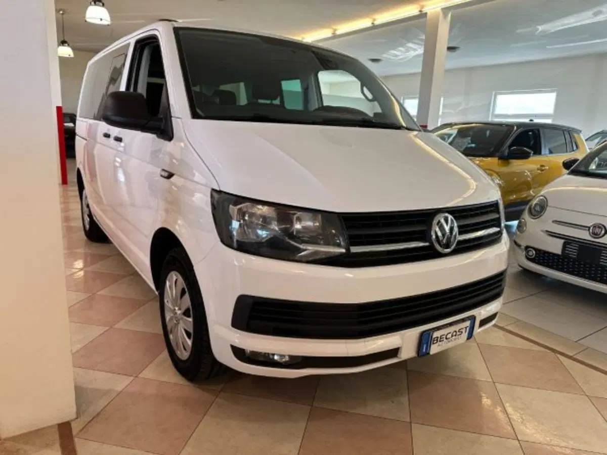 Volkswagen Multivan usata a Vicenza (2)