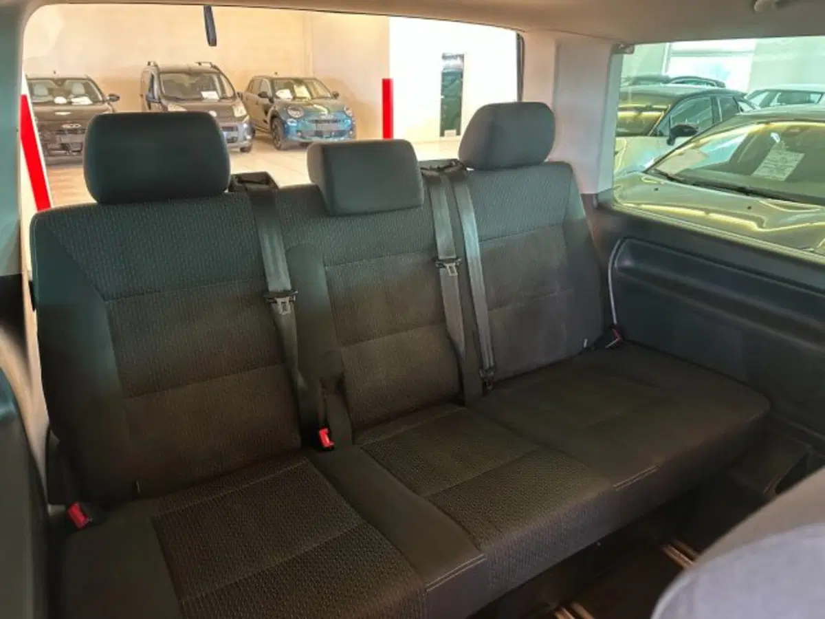 Volkswagen Multivan usata a Vicenza (7)