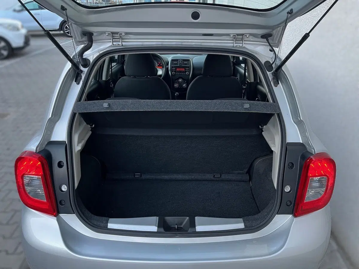 Nissan Micra usata a Ferrara (6)