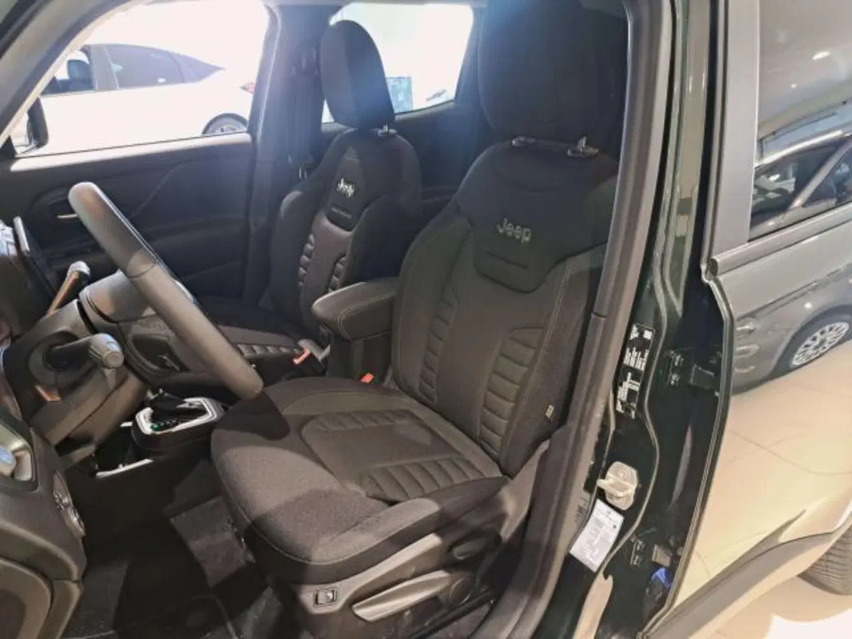 Jeep Renegade usata a Savona (14)