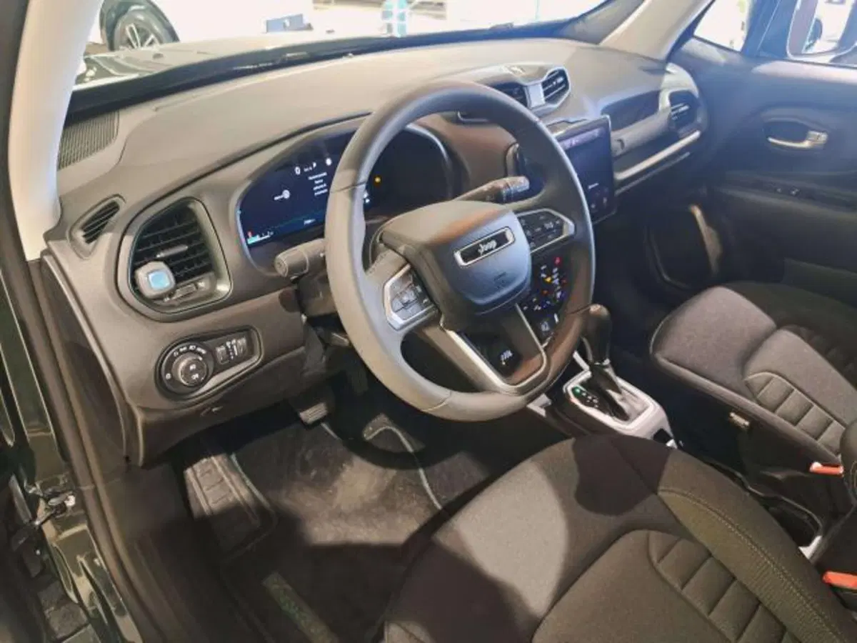 Jeep Renegade usata a Savona (15)