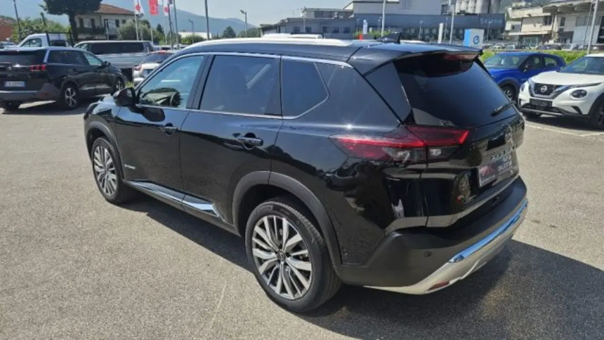 Nissan X-Trail usata a Lucca (5)