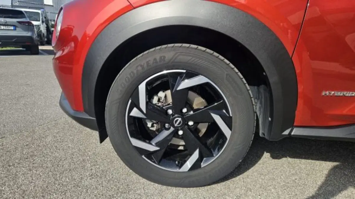 Nissan Juke usata a Lucca (17)