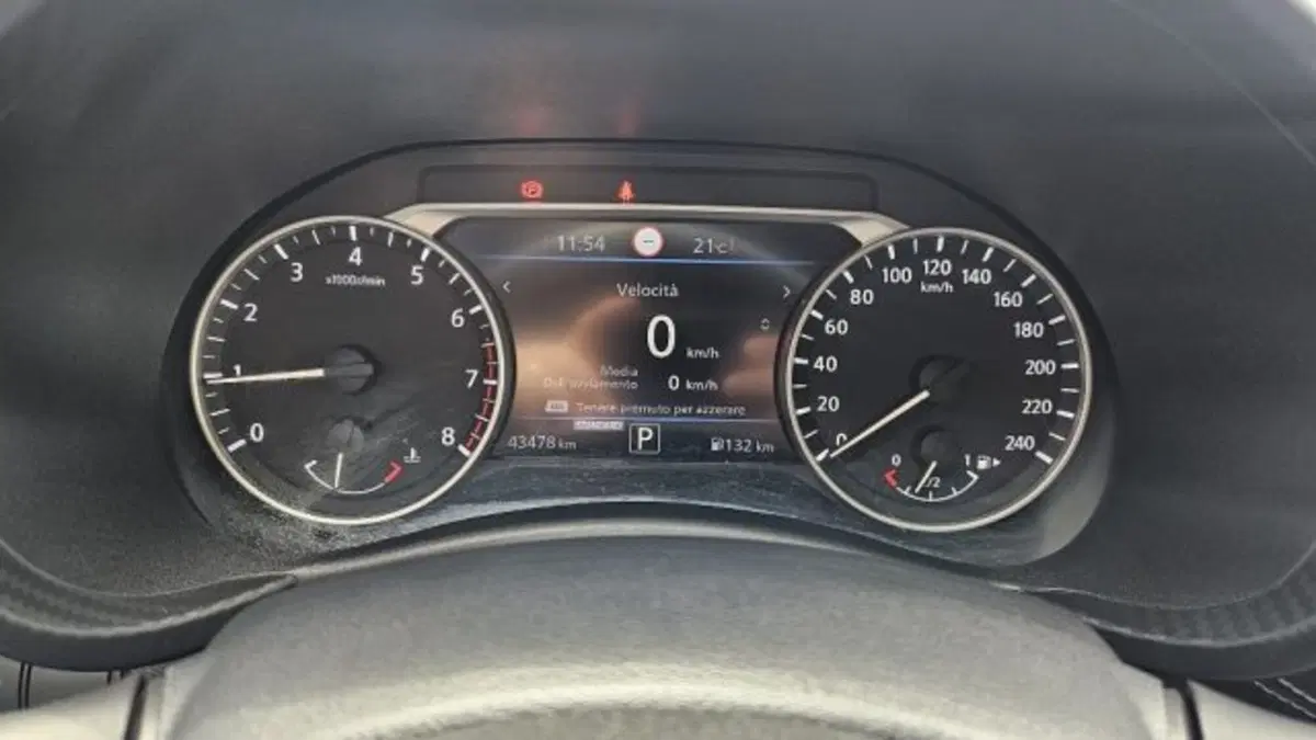 Nissan Juke usata a Lucca (9)