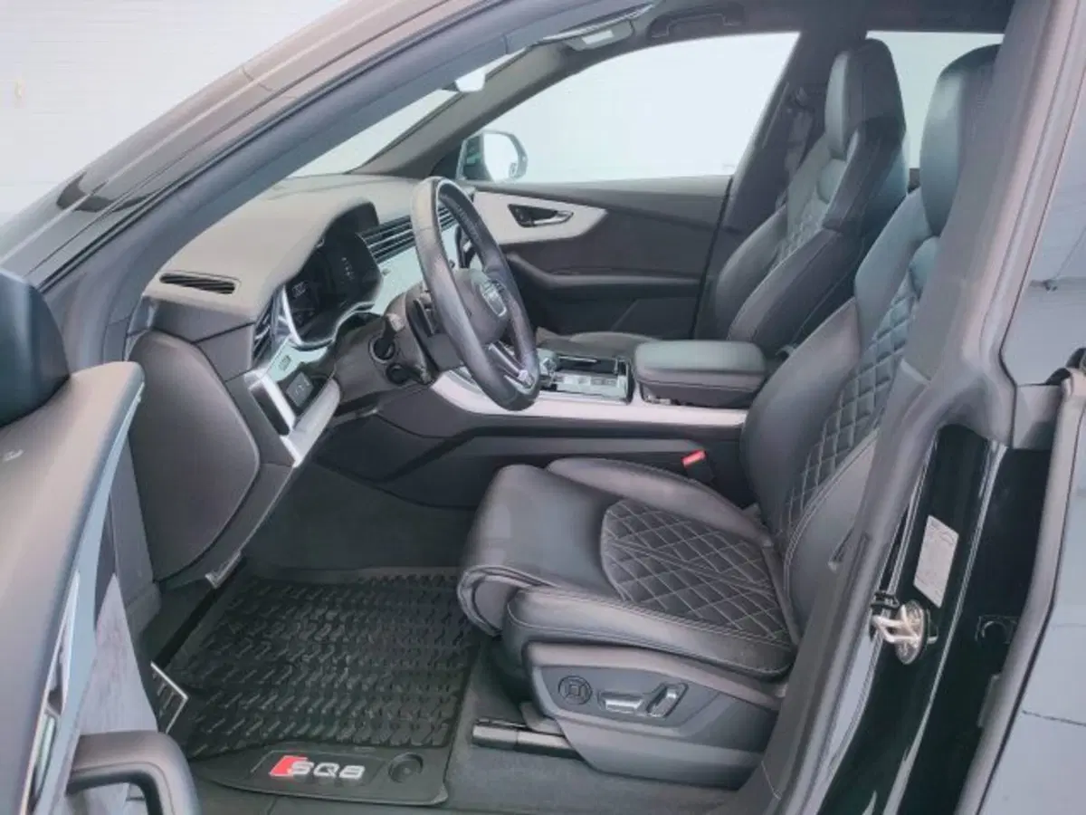Audi Q8 usata a Teramo (12)