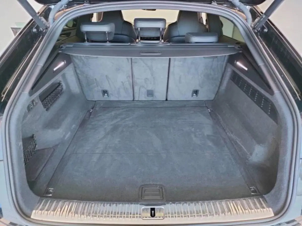 Audi Q8 usata a Teramo (9)