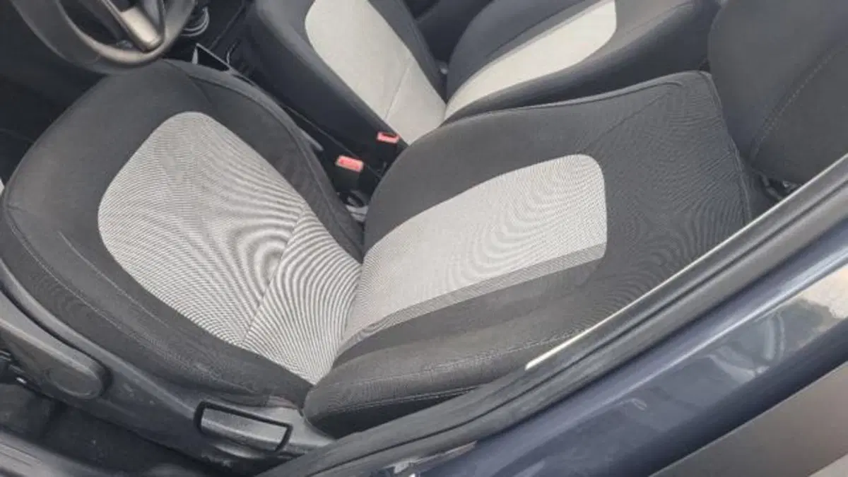 Hyundai i10 usata a Savona (12)