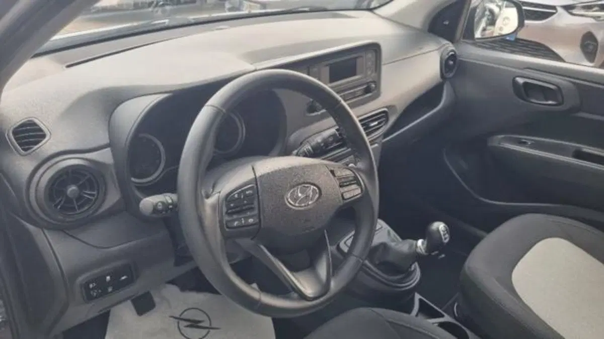 Hyundai i10 usata a Savona (8)