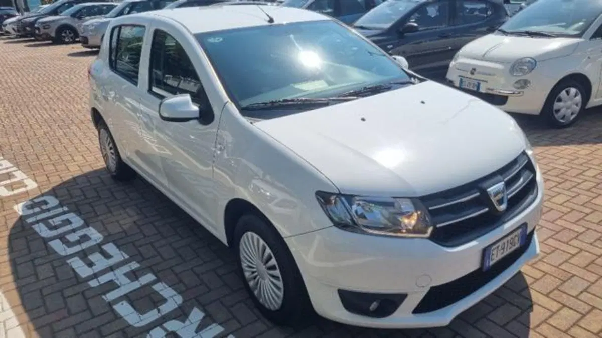 Dacia Sandero usata a Savona (2)