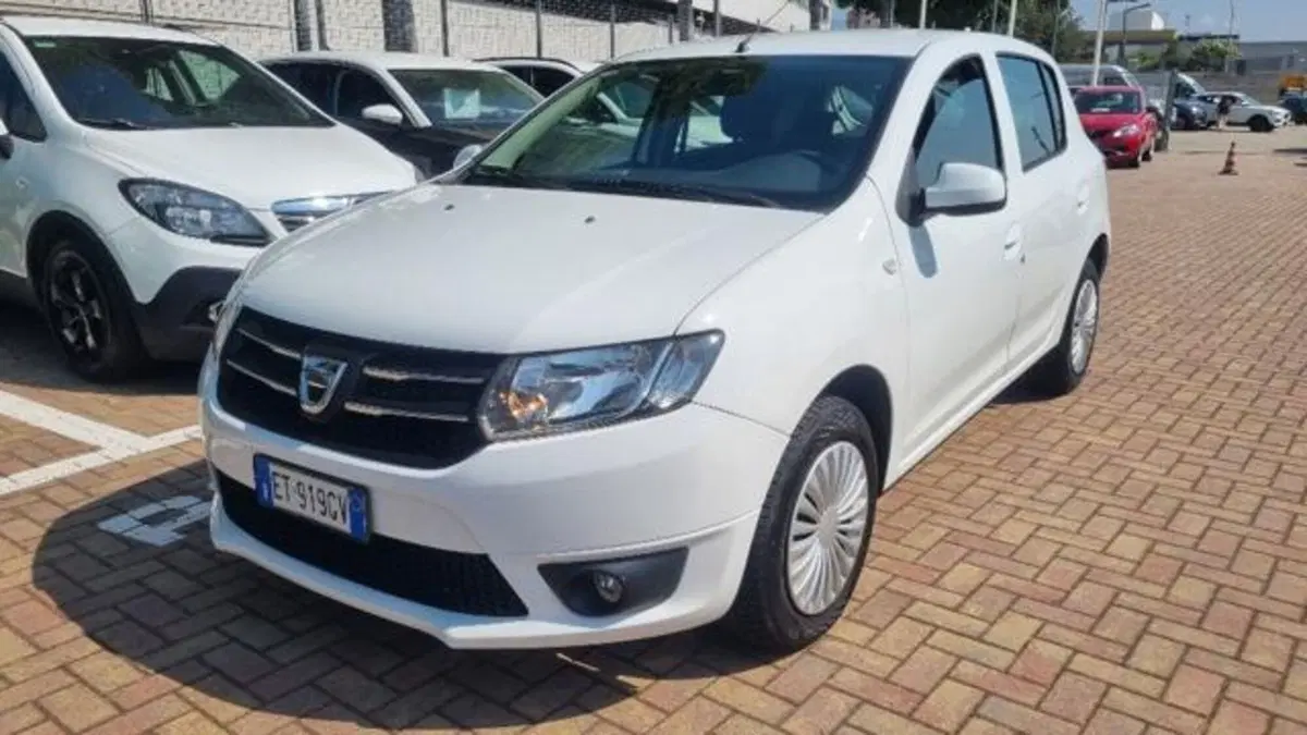 Dacia Sandero usata a Savona (3)